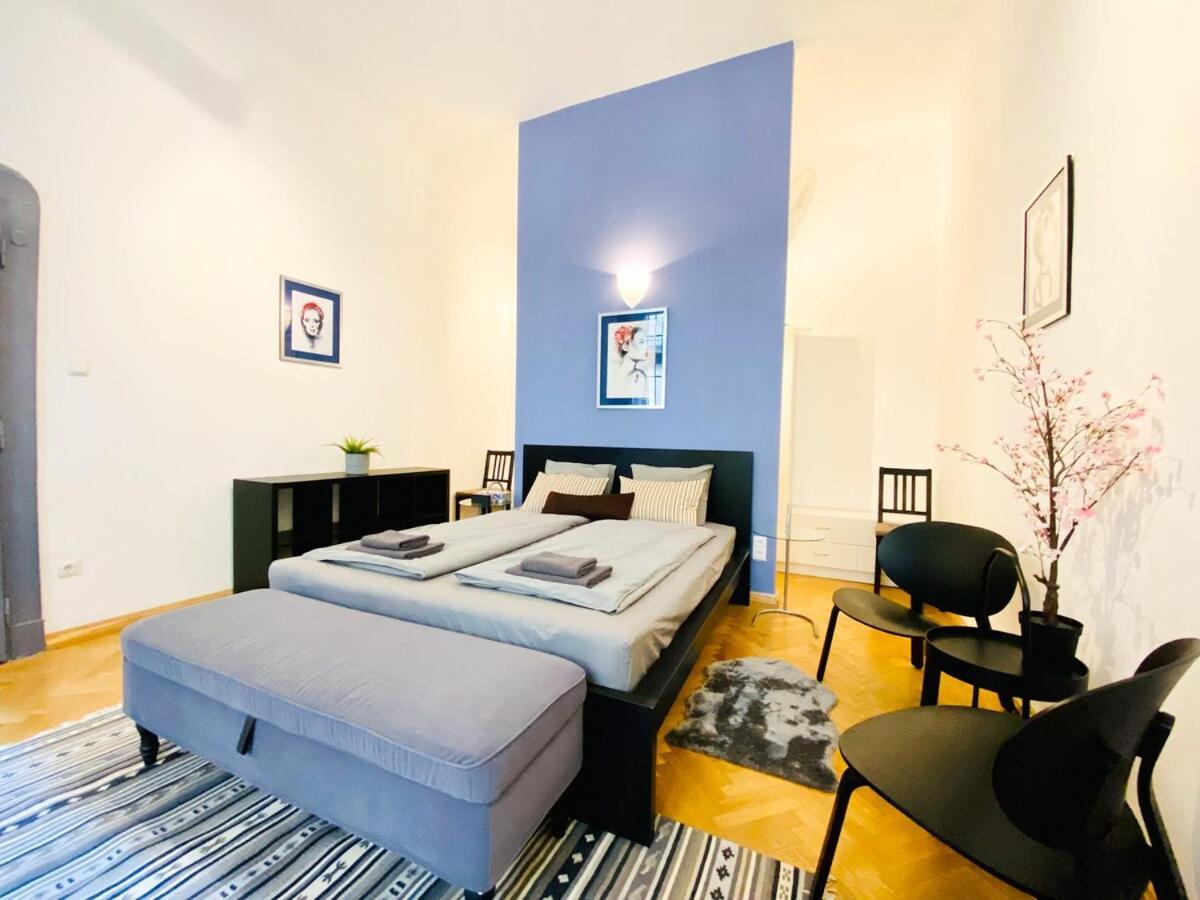Huge Family Friendly 2br Downtown - Deco House Apartament *